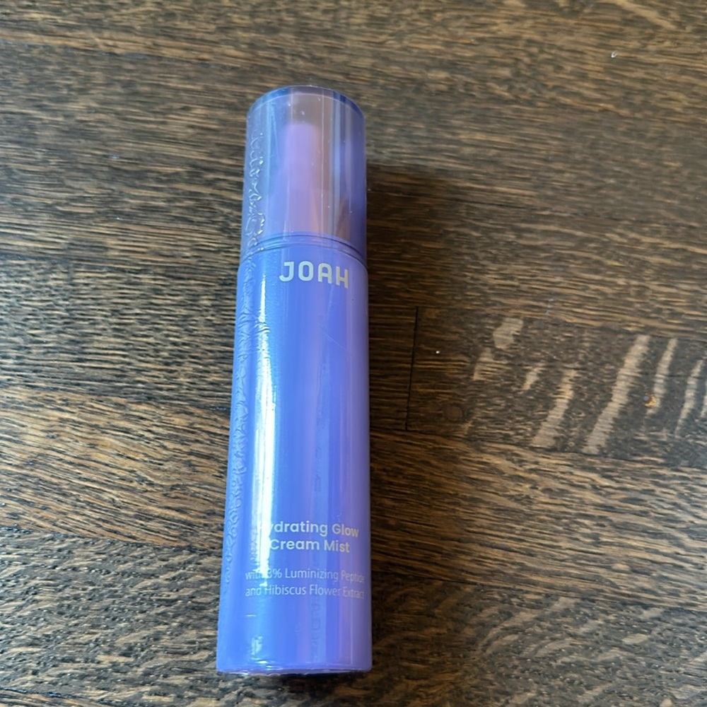 Joah Hydrating Glow Cream Mist - brand new
80ml, 2.7 oz